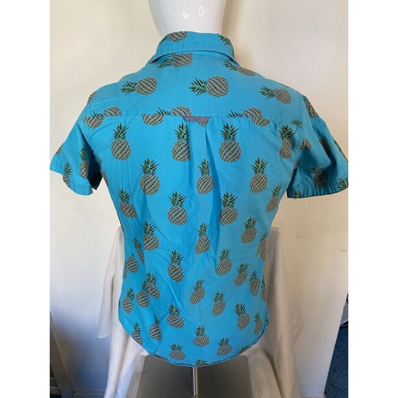 Free Planet Hawaiian PINEAPPLE Men’s Size Small Button Up Short Sleeve - Picture 6 of 8